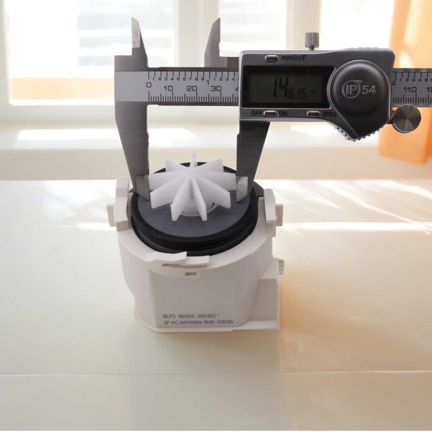 vertechPRO 00611332 Dishwasher Drain Pump – OEM-Quality Replacement for Bosch / Gaggenau / Kenmore – Fits 611332 & More Models